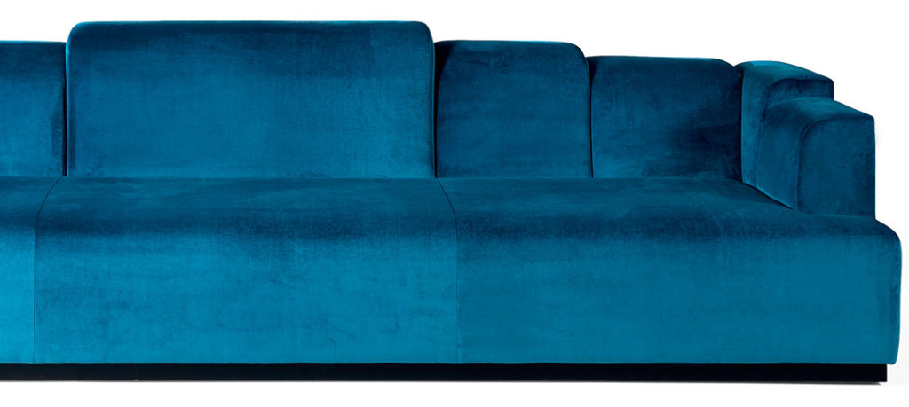 ZANABONI-EDIZIONI_NOUVELLE-VAGUE-sofa-velluto_1082x485-sfw70